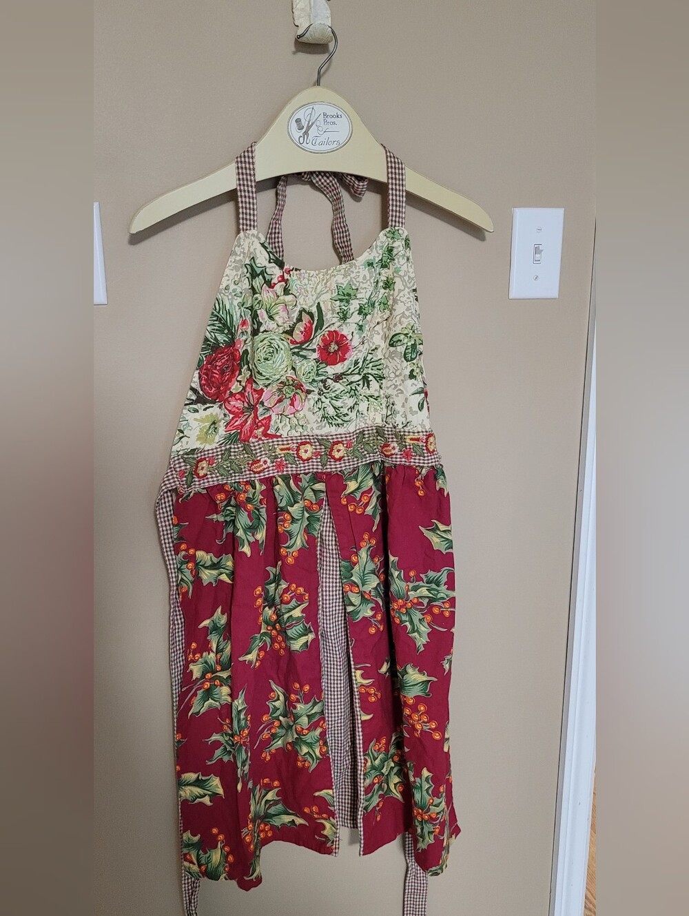 April Cornell Red and Cream Floral Apron